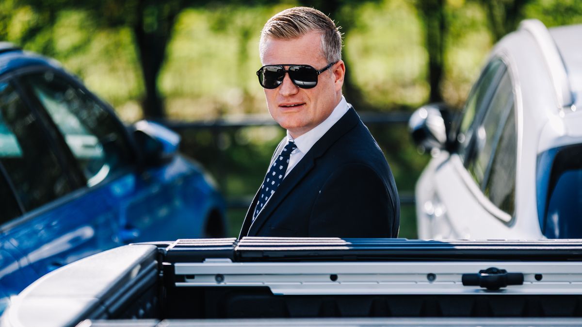 Turkova nominace je zatím u ledu. Hledá se pro něj jiné místo